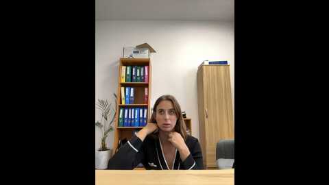 hii_lolla @ stripchat on 20231010