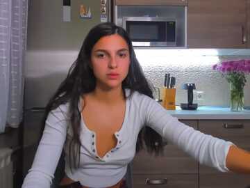 gabbi_babe @ stripchat on 20231012