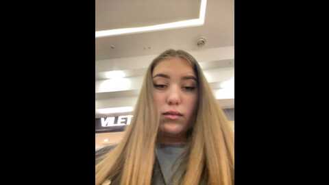 vikimur @ stripchat on 20231014