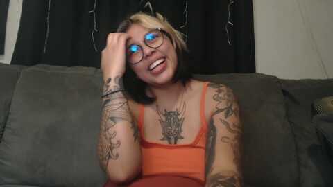 miacanela_xo @ stripchat on 20231016