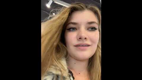holy_tereza @ stripchat on 20231017