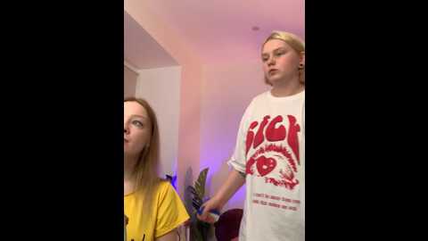 radiants_two @ stripchat on 20231017