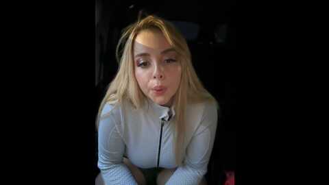alirawrz @ stripchat on 20231018