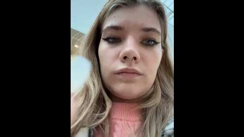 holy_tereza @ stripchat on 20231018
