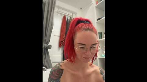 alina_lou @ stripchat on 20231019