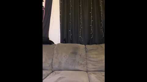 miacanela_xo @ stripchat on 20231021