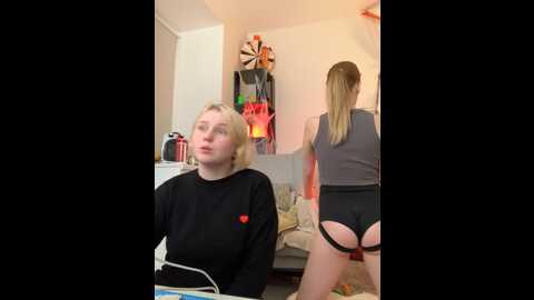 radiants_two @ stripchat on 20231021