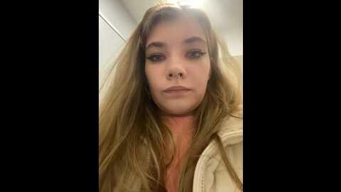 holy_tereza @ stripchat on 20231022