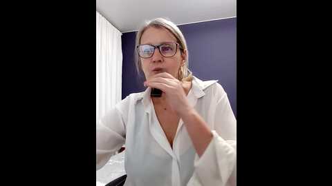 irinamaux @ stripchat on 20231026