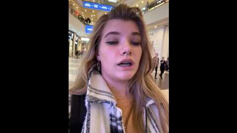 holy_tereza @ stripchat on 20231027