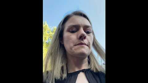 ladylena1 @ stripchat on 20231028