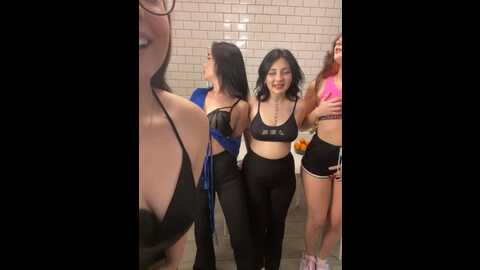 rollinggirlz @ stripchat on 20231029