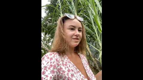 mollystrawberry @ stripchat on 20231030