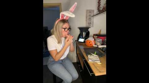hotteacherscarlett @ stripchat on 20231101