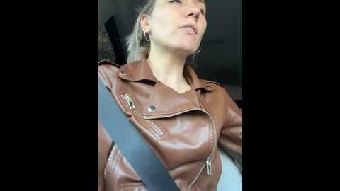 your_karina @ stripchat on 20231102