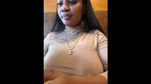 __nessa__ @ stripchat on 20231104