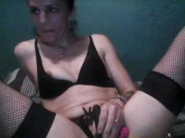 juliadusud @ stripchat on 20231104