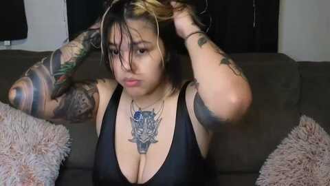 miacanela_xo @ stripchat on 20231104