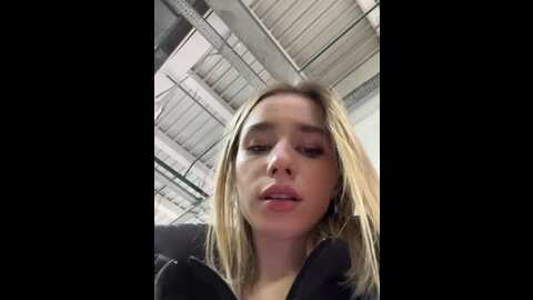 sssativa_model @ stripchat on 20231104