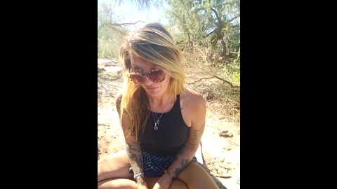 sheissomething @ stripchat on 20231105