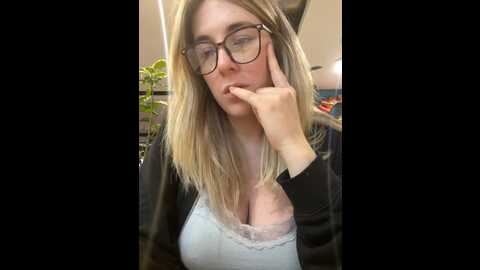 mommmyyummy @ stripchat on 20231113