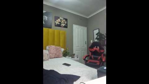 bustygoddess32 @ stripchat on 20240920