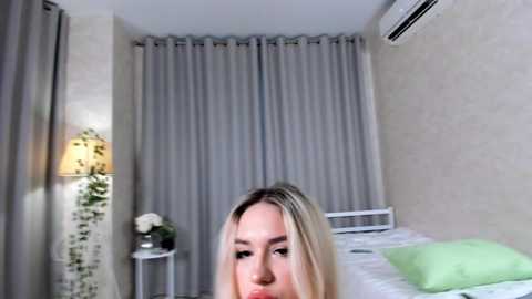 mollyarnold @ stripchat on 20240922