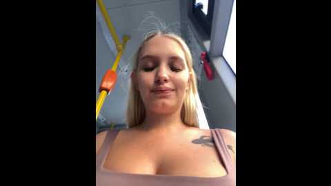 milkyy_wway @ stripchat on 20240925