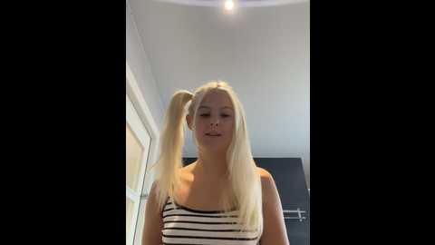 allylove03 @ stripchat on 20241001