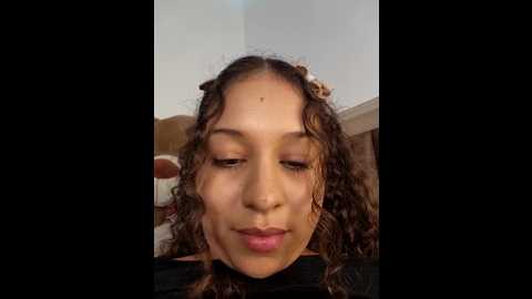 shara_dreams @ stripchat on 20241001