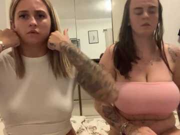 sexyyduoxx @ stripchat on 20241002