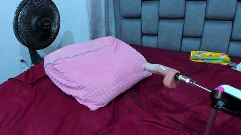 couple_gold69 @ stripchat on 20241003