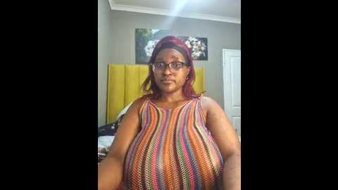 bustygoddess32 @ stripchat on 20241004