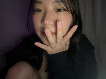 riri__oo @ stripchat on 20241004