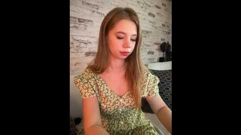 bella_suns @ stripchat on 20241006