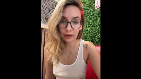 the_snowwhitee @ stripchat on 20241006