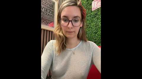 the_snowwhitee @ stripchat on 20241006