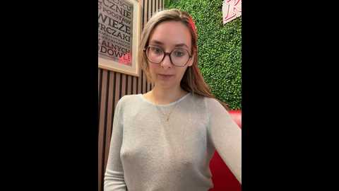 the_snowwhitee @ stripchat on 20241006