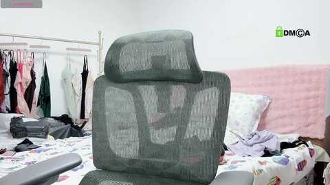 xinbaoa_156 @ stripchat on 20241006