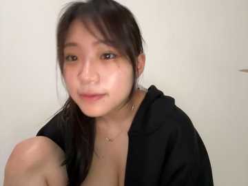 riri__oo @ stripchat on 20241007