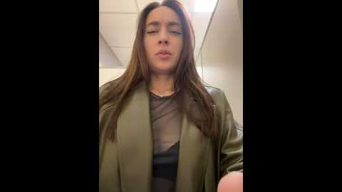 holly_play @ stripchat on 20241009