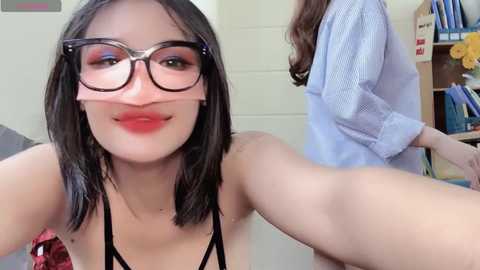 lyly_office @ stripchat on 20241010
