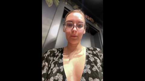 the_snowwhitee @ stripchat on 20241010