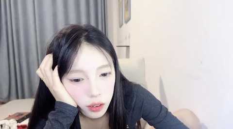 bella_175 @ stripchat on 20241011