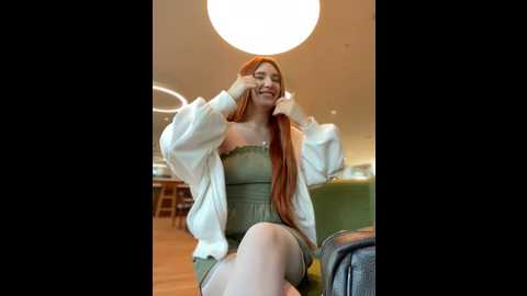 holly_molli @ stripchat on 20241011