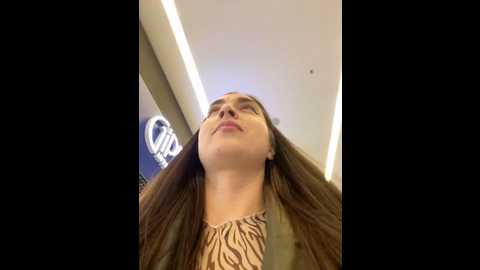 holly_play @ stripchat on 20241011