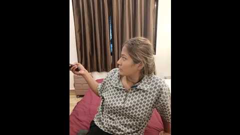 smiley_couple @ stripchat on 20241012
