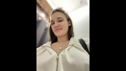 holly_molii @ stripchat on 20241014