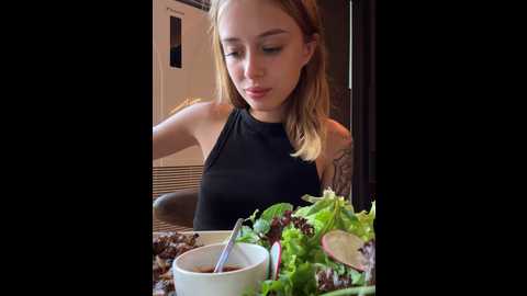 enjoy_my_beauty @ stripchat on 20241018