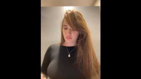 holly_molii @ stripchat on 20241018